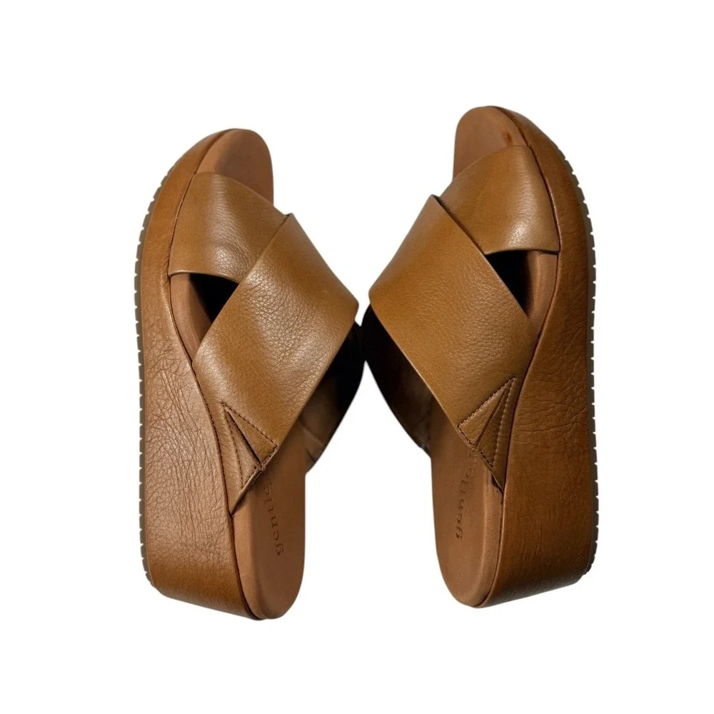 Gentle Souls Mikenzie Wedge Sandals Womens 9.5 Cognac Leather X-Strap